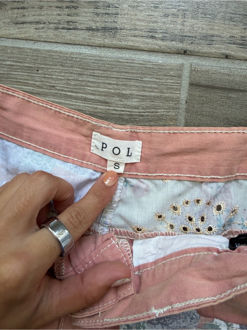 POL Pink Floral Patchwork Denim Style Shorts Size Small - Picture 2 of 10